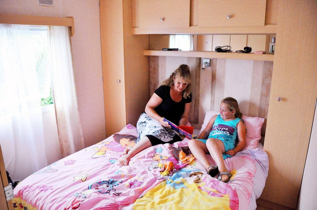 Oostappen Vakantiepark Riviera Beach Biddinghuizen Værelse billede