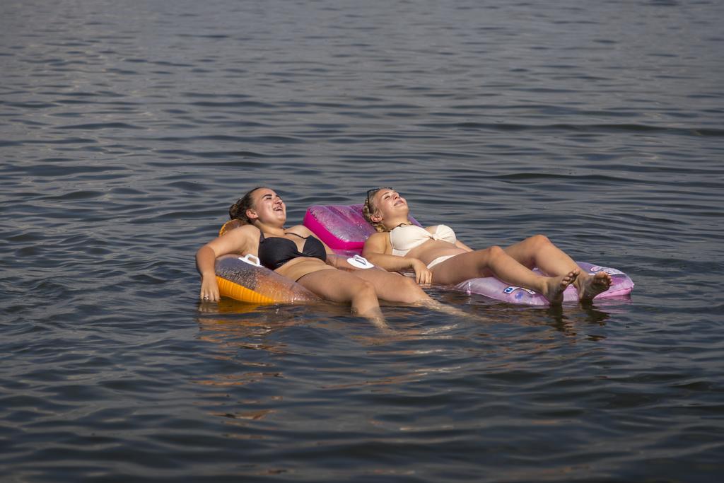 Oostappen Vakantiepark Riviera Beach Biddinghuizen Eksteriør billede