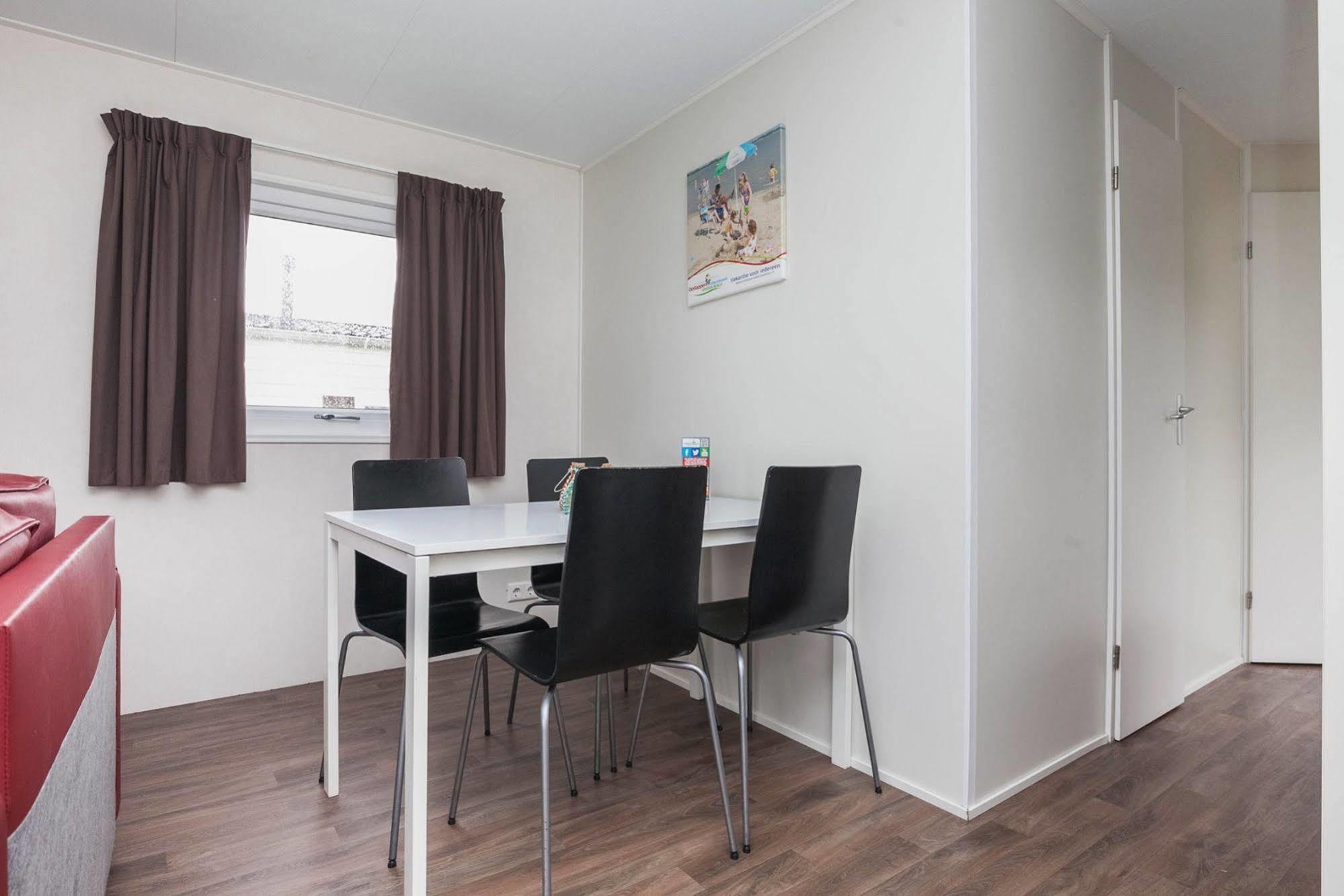 Oostappen Vakantiepark Riviera Beach Biddinghuizen Eksteriør billede