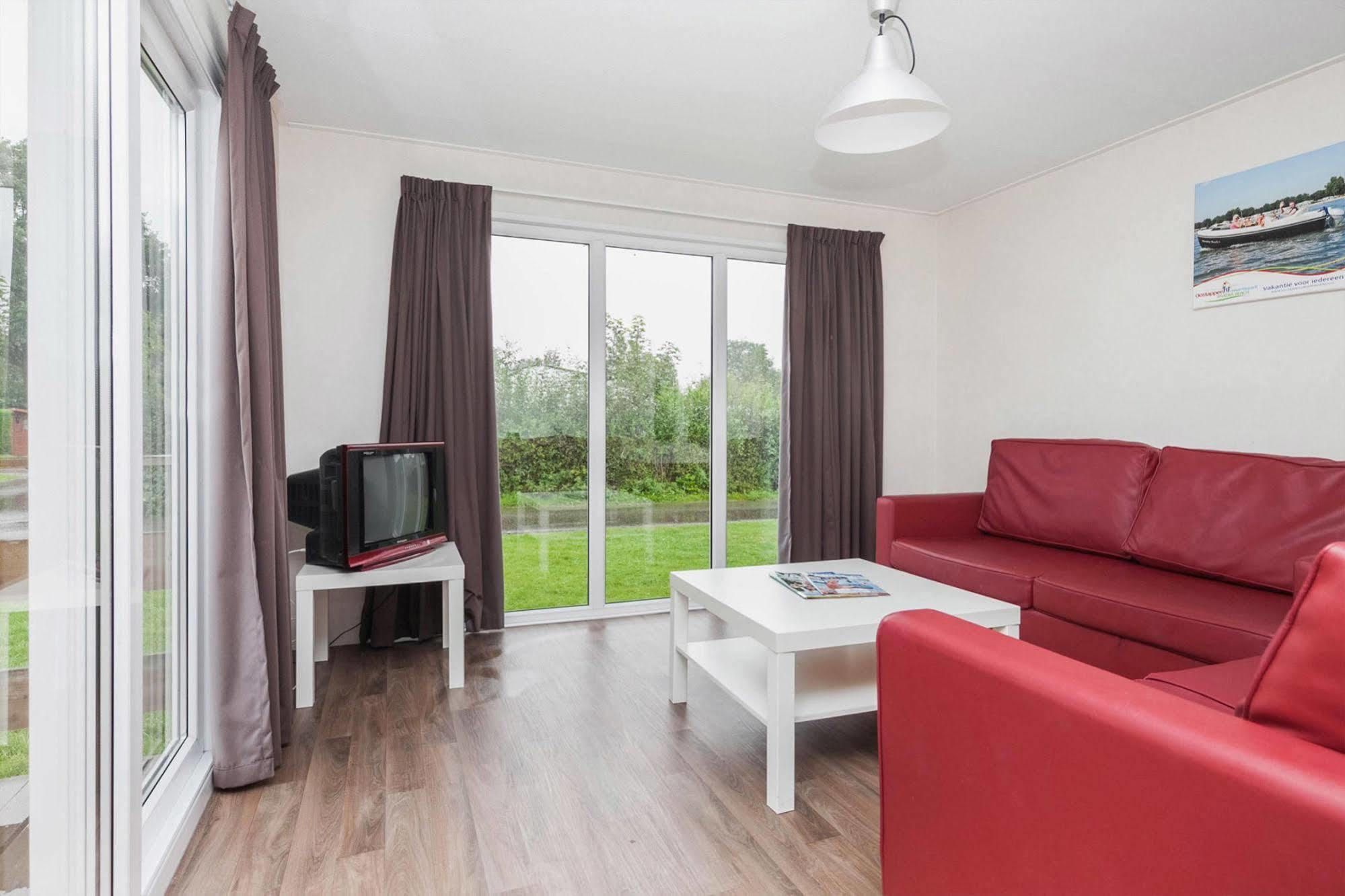 Oostappen Vakantiepark Riviera Beach Biddinghuizen Eksteriør billede