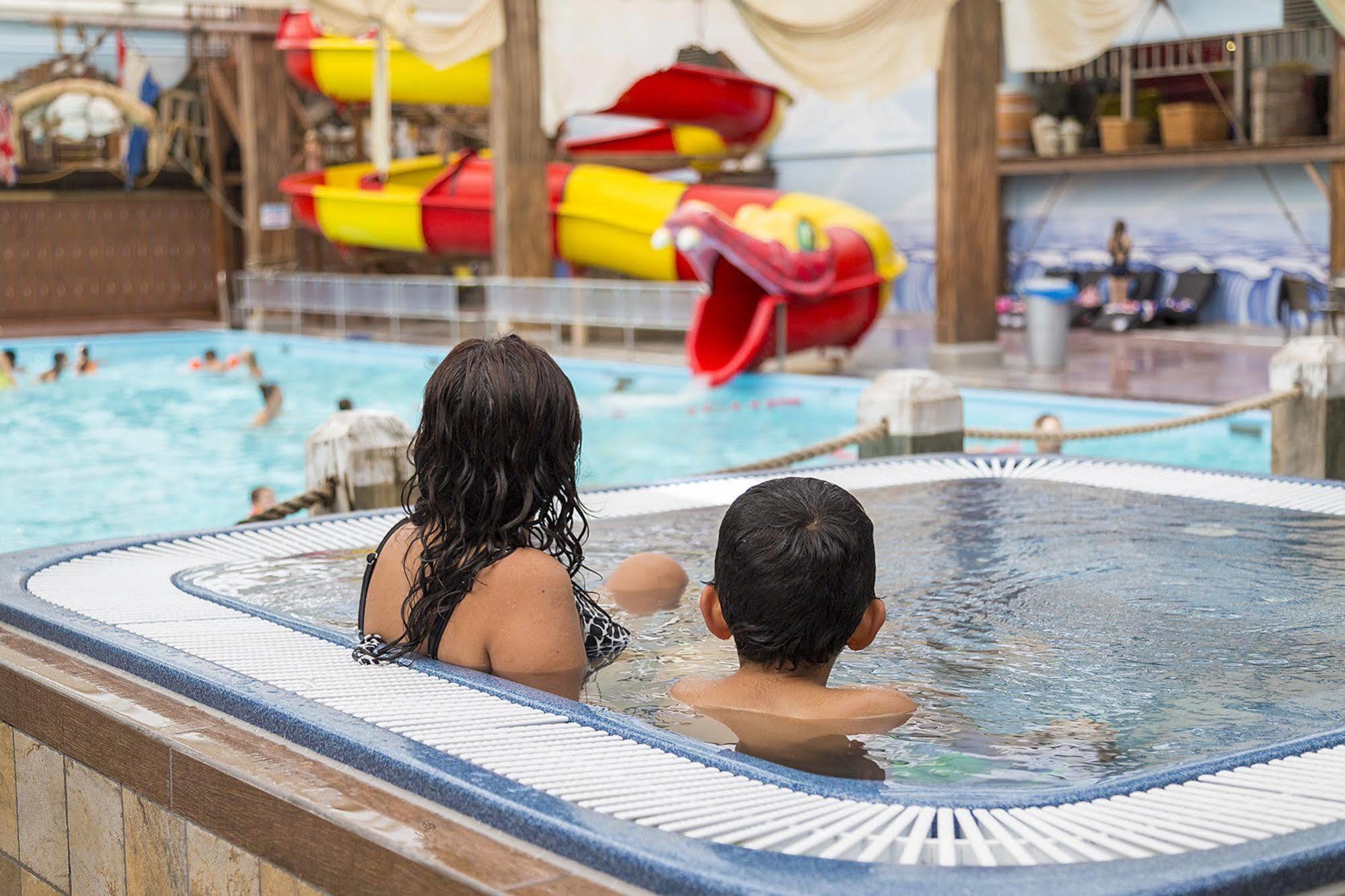 Oostappen Vakantiepark Riviera Beach Biddinghuizen Eksteriør billede